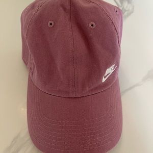 Womens Nike hat